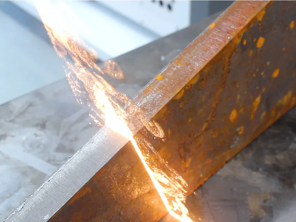 ما هي المواد والأسطح التي يمكن تنظيفها باستخدام أجهزة التنظيف بالليزر؟(4)