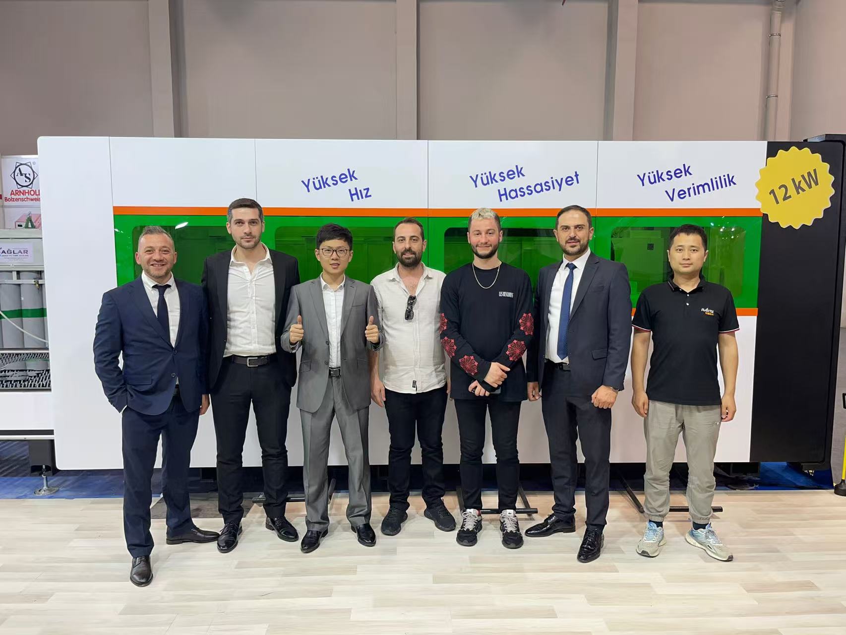 تقديم أداء ليزري عالي القدرة في تركيا